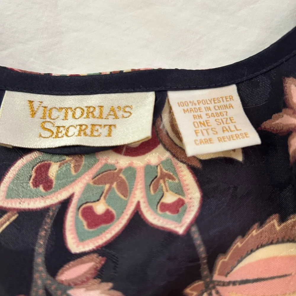 VINTAGE VICTORIA’S‎ SECRET Gold Label Midnight Navy Floral Satin Kimono Robe OS